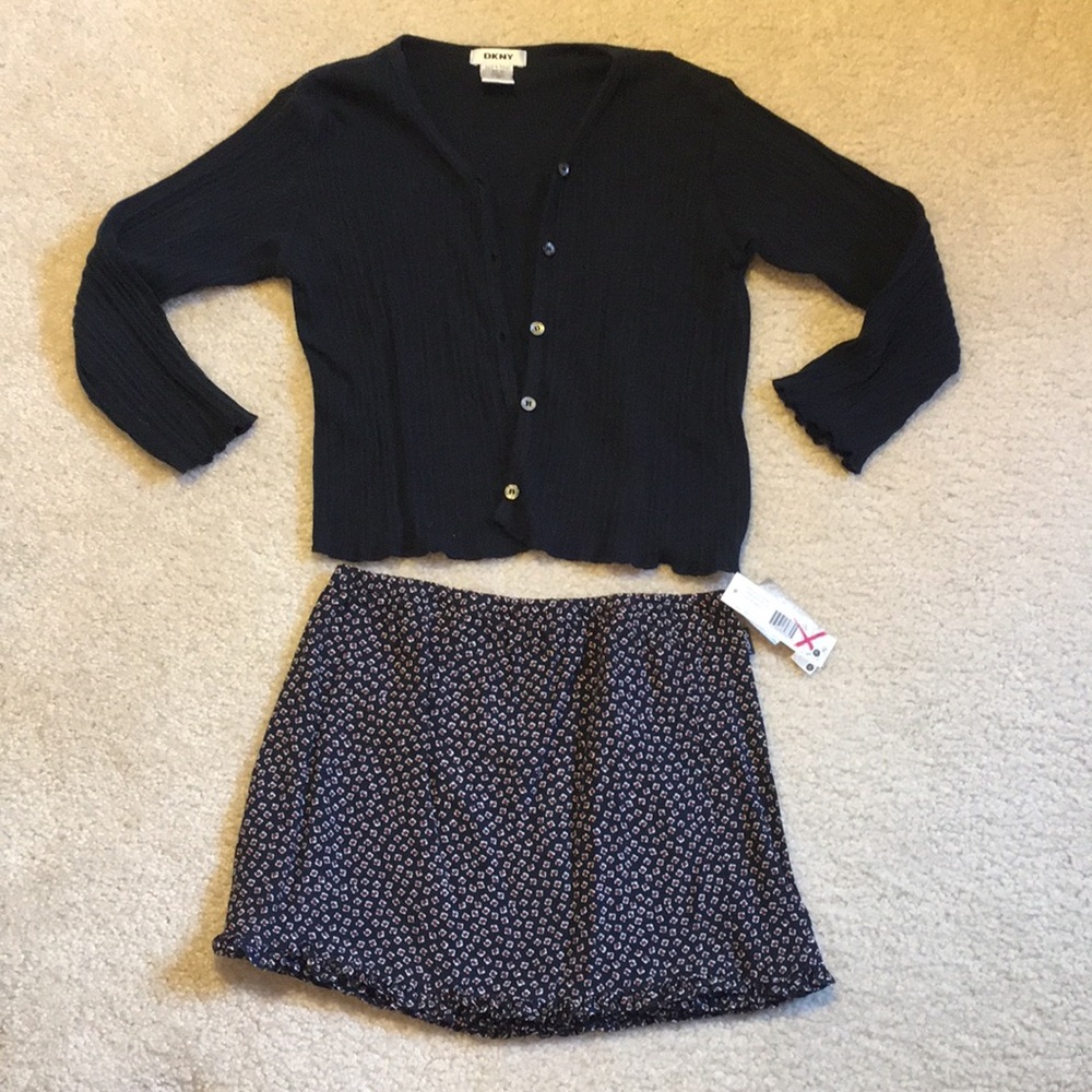 NWT DKNY skirt and sweater outfit size 4T
